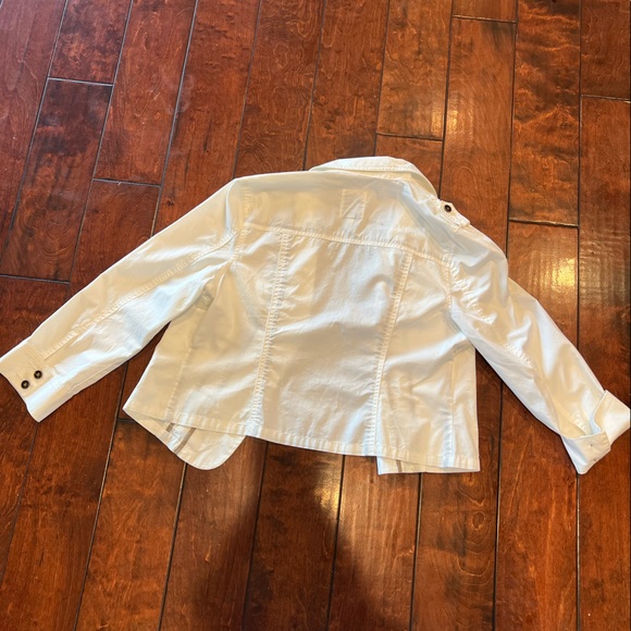 Good use. In great condition. No stains or holes. - Picture 2 of 3